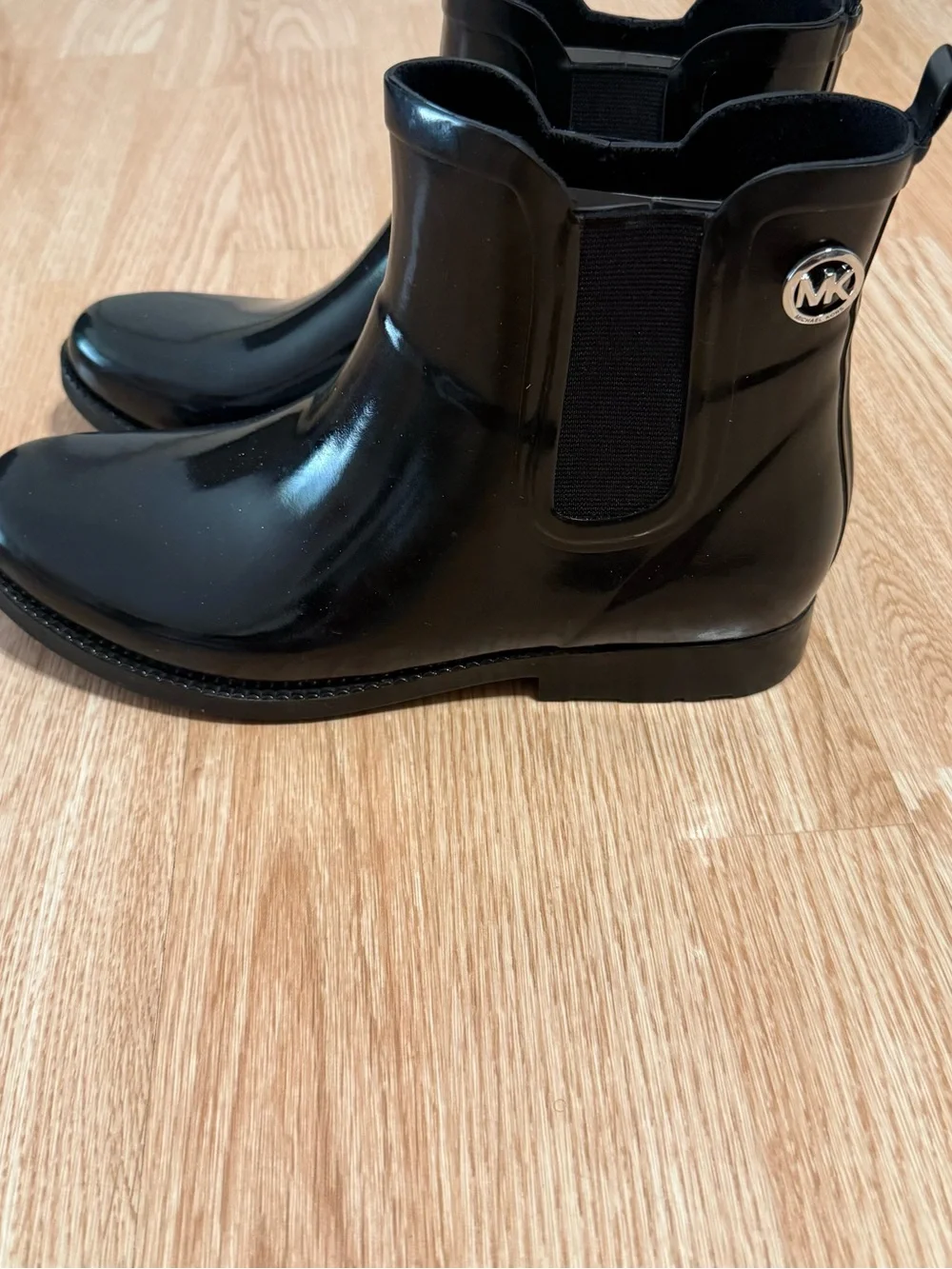 Michael Kors Black Glossy Chelsea Ankle Boots